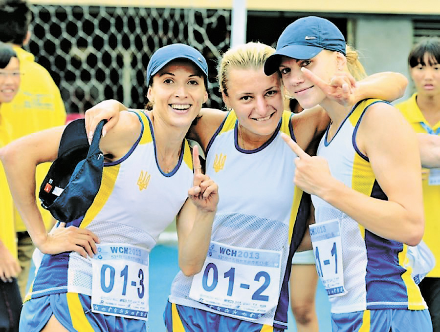 Зіркове тріо: спортсменки і просто красуні. Фото з сайту НОК України