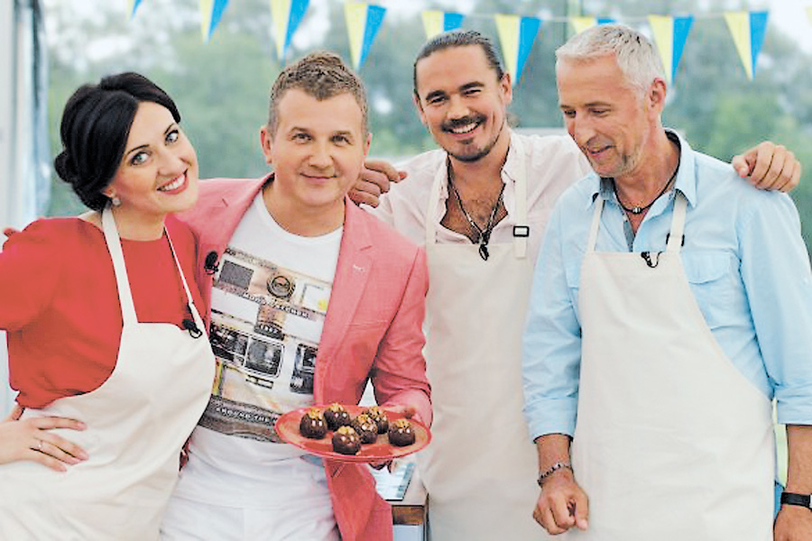Навіть пекарський турнір не обходиться без зірок шоу-бізнесу. Фото з сайту tsn.ua