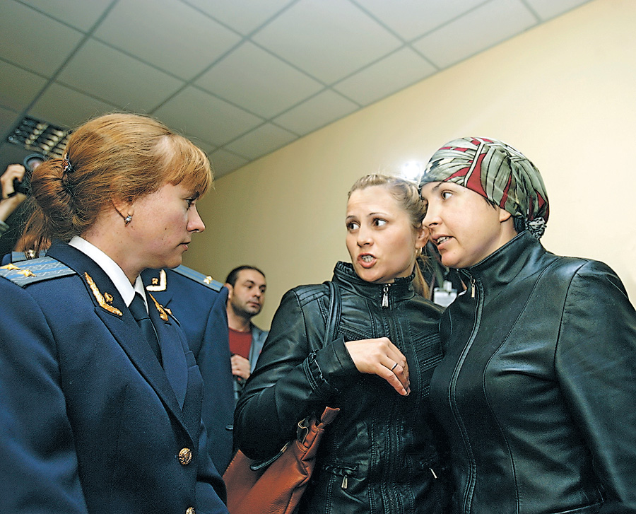 Потерпіла Ірина Крашкова вимагає справедливості. Фото Укрiнформу