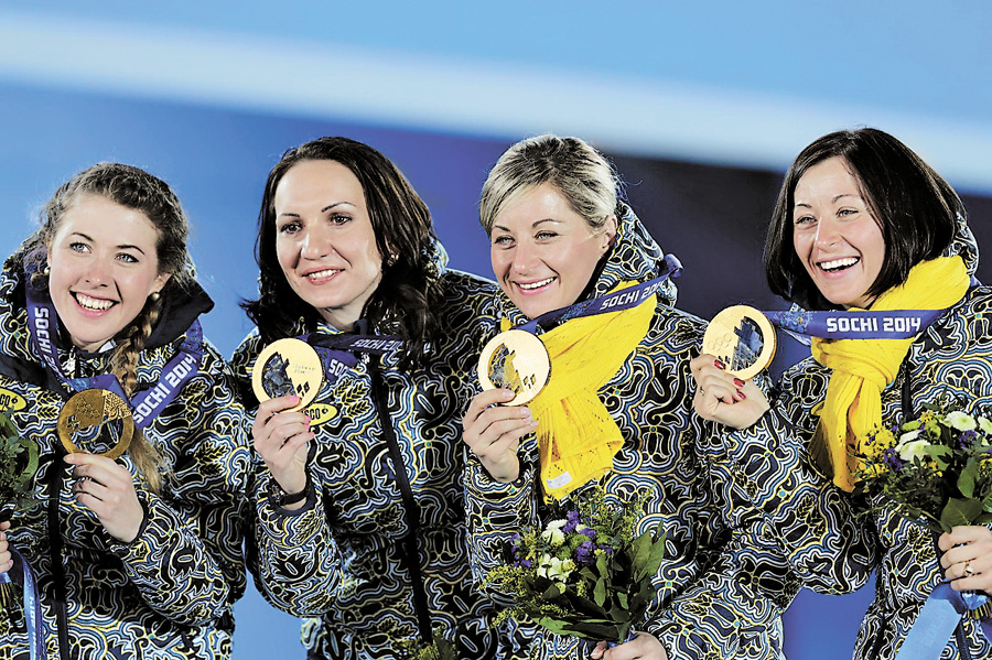 Наші «золотця» (зліва направо): Юлія Джима, Олена Підгрушна, Віта та Валя Семеренко. Фото з сайту НОК України