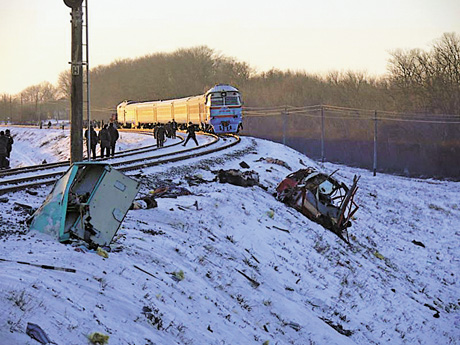 До місця трагедії потяг заходив, круто повертаючи. Фото з сайту sai.gov.ua