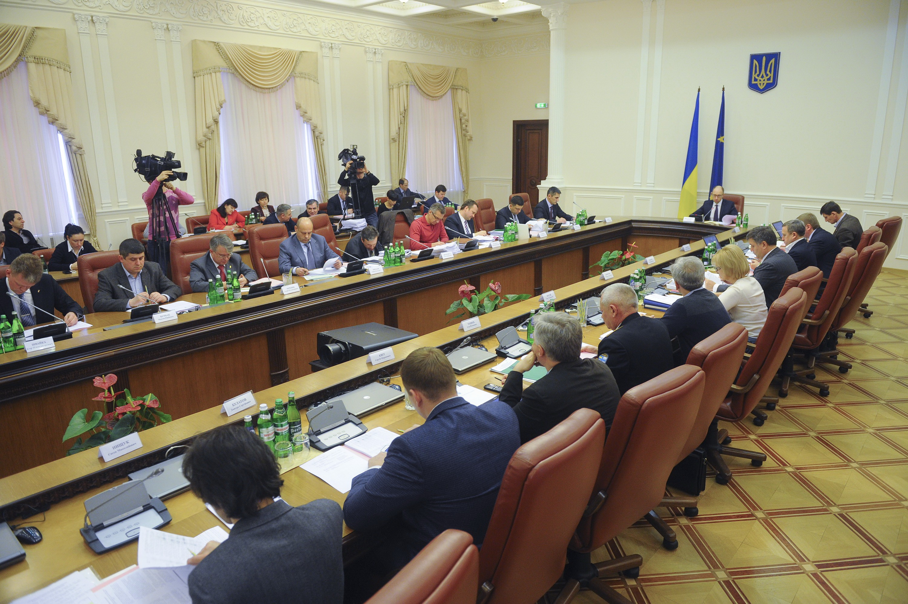 Під час засідання Кабінету Міністрів України. Фото з урядового порталу