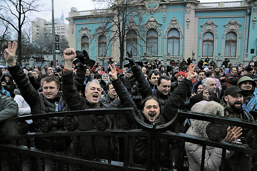 Прем’єр переконаний: люди на Майдані стояли за зміну владної системи. Фото Світлани СКРЯБІНОЇ
