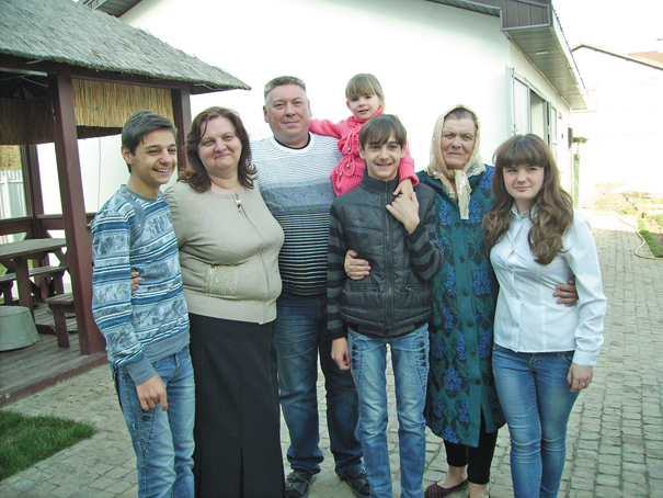 Прийомна сім’я Полатовських бере участь у програмі «СОС-Кіндердорф». Фото автора