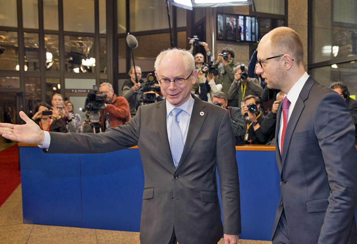 Привітний жест Голови Європейської ради Германа Ван Ромпея виглядає дуже символічним. Фото з сайту mediaport.ua