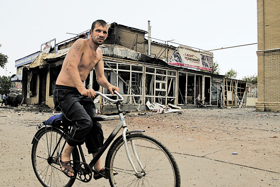 Жителі Слов’янська, які залишилися в місті, виживають у жахливих умовах. Фото з сайту veooz.com