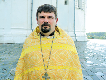 Через кілька днів отець Євген Орда змінить одяг священика на камуфляжний