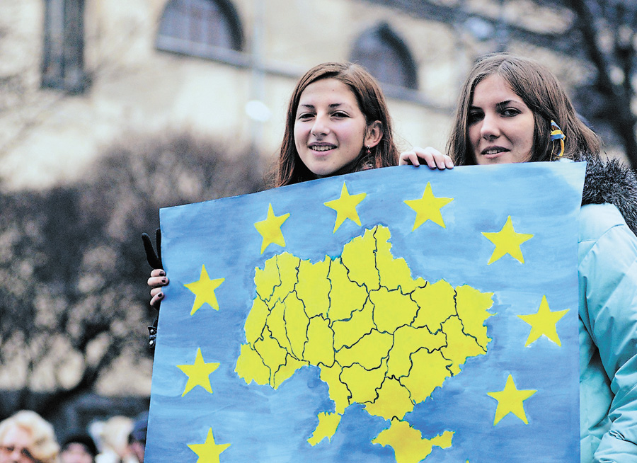 Європа для нас відкриває двері. Фото УНІАН