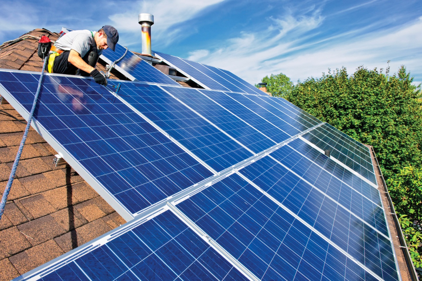 Сонячні батареї Вам змонтуть швидко, надійно і якісно.