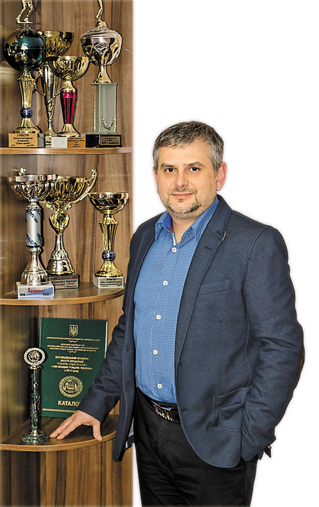 Як сьома ракетка в любительському тенісі Володимир Рудич регулярно виборює призові місця у промисловому бізнесі
