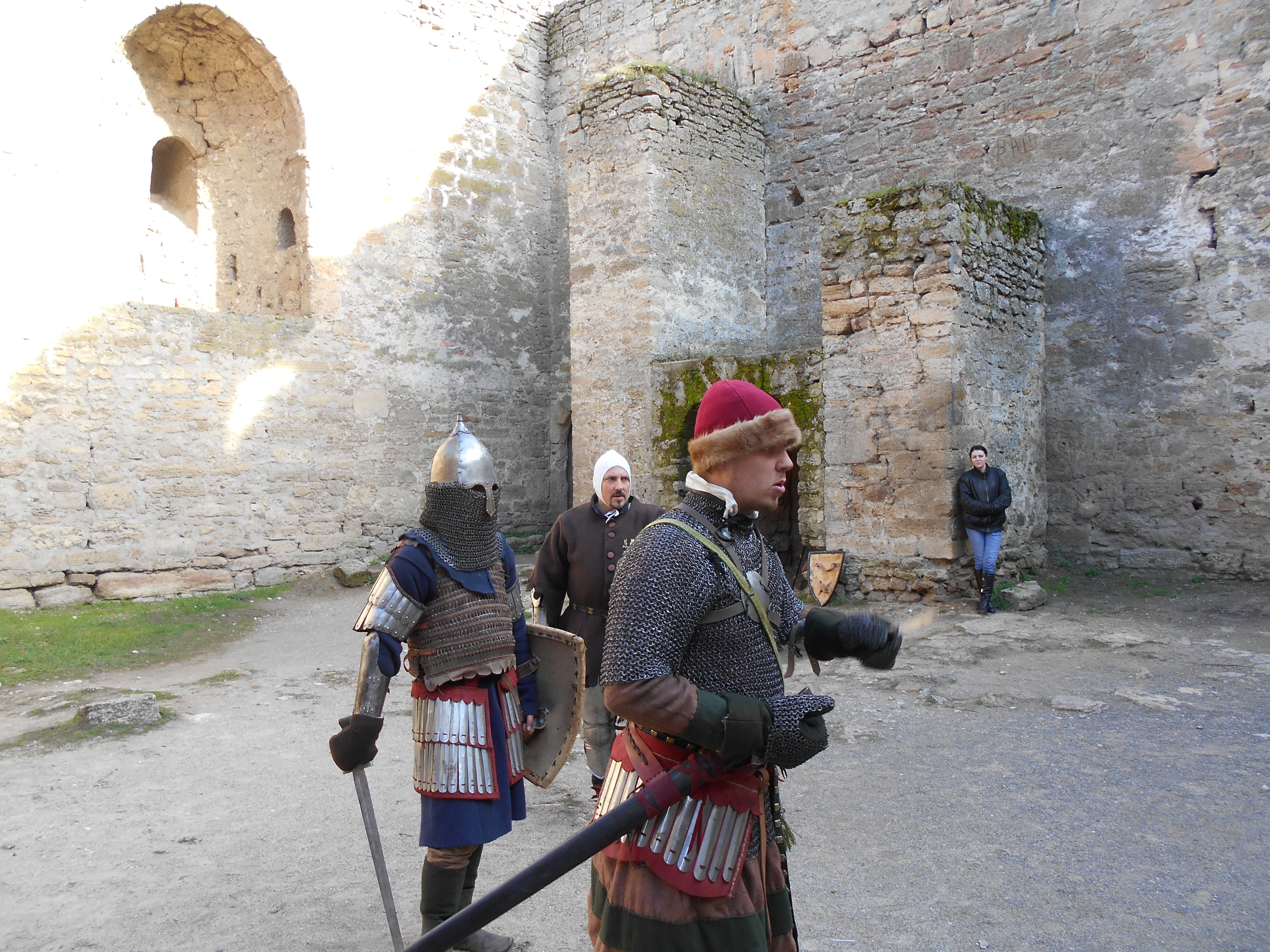 Аккерманська фортеця оживає, коли члени клубу історичної реконструкції влаштовують рицарські бої. Фото автора