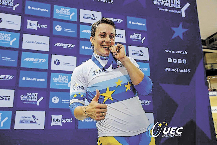 Любов Басова стала чемпіонкою в  кейрині, показавши в «золотому» заїзді швидкість 61,681 км/год.