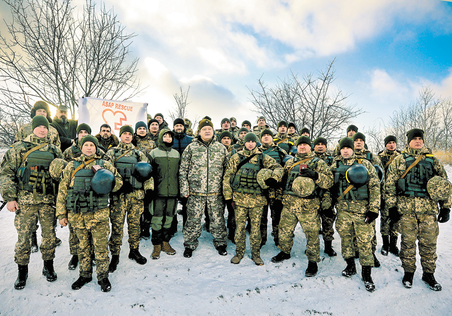 За останні два з половиною роки українська армія стала справді народною. Фото Михайла ПАЛІНЧАКА 