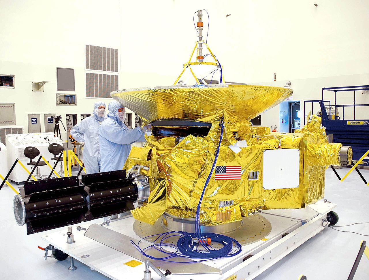 Апарат «Нові обрії» в збиральному цеху. Фото NASA