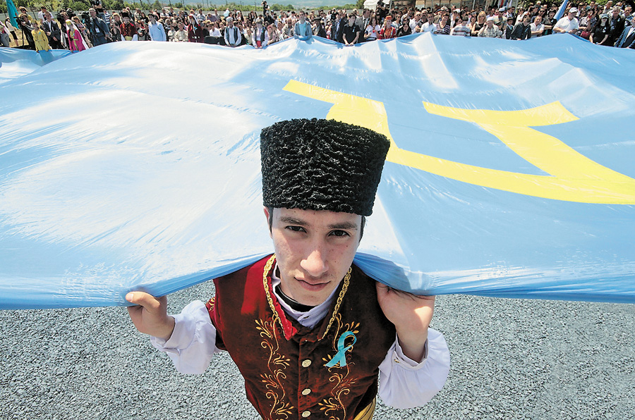 На півострові багато кримських татар, і вони стали заручниками ситуації, яка склалася після захоплення півострова РФ. Фото з сайту unian.net