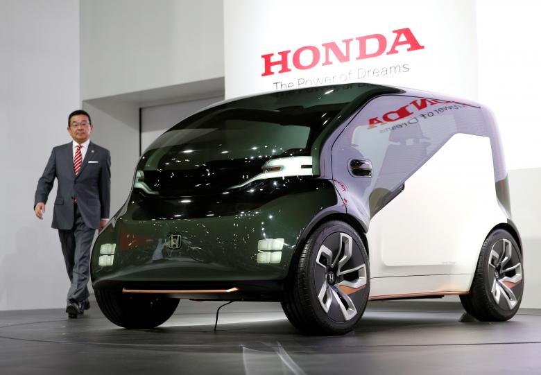 Honda демонструє Honda NeuV. REUTERS / Toru Hanai