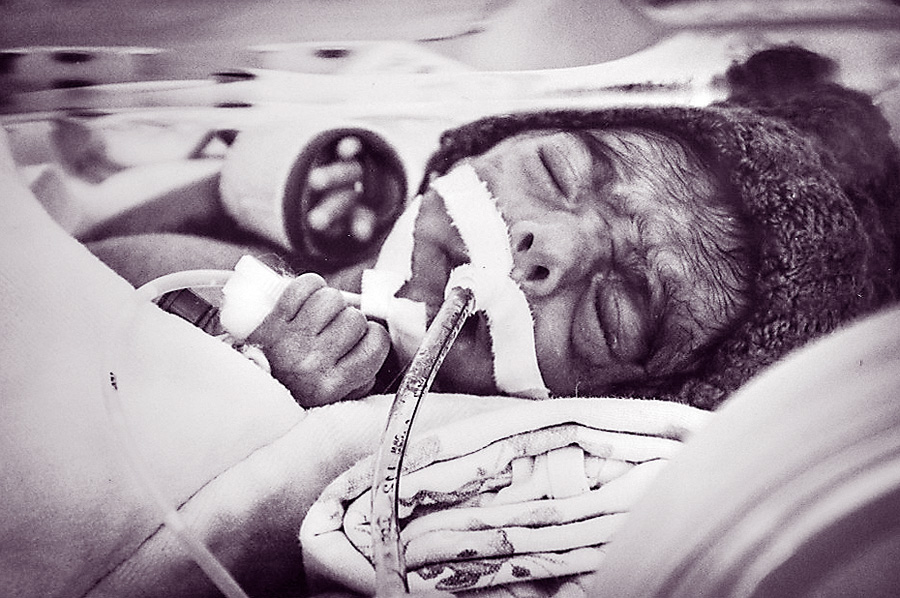 Благодійність дає надію дітям у різних життєвих ситуаціях: і немовляті зі світлини Ніни Грушецької. Фото з сайту president.gov.ua