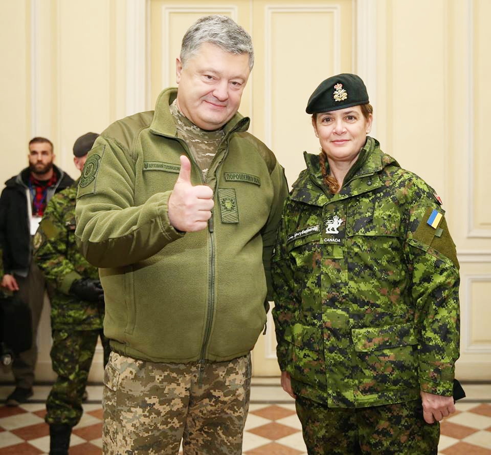 Жулі Пайєтт і Петро Порошенко відвідали Міжнародний центр миротворчості та безпеки. Фото з сайту dsnews.ua