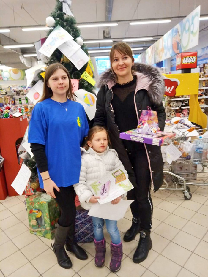 Волотери впевнені, що всі бажання маленьких хмельничан здійсняться за допомогою небайдужих. Фото з khm.depo.ua