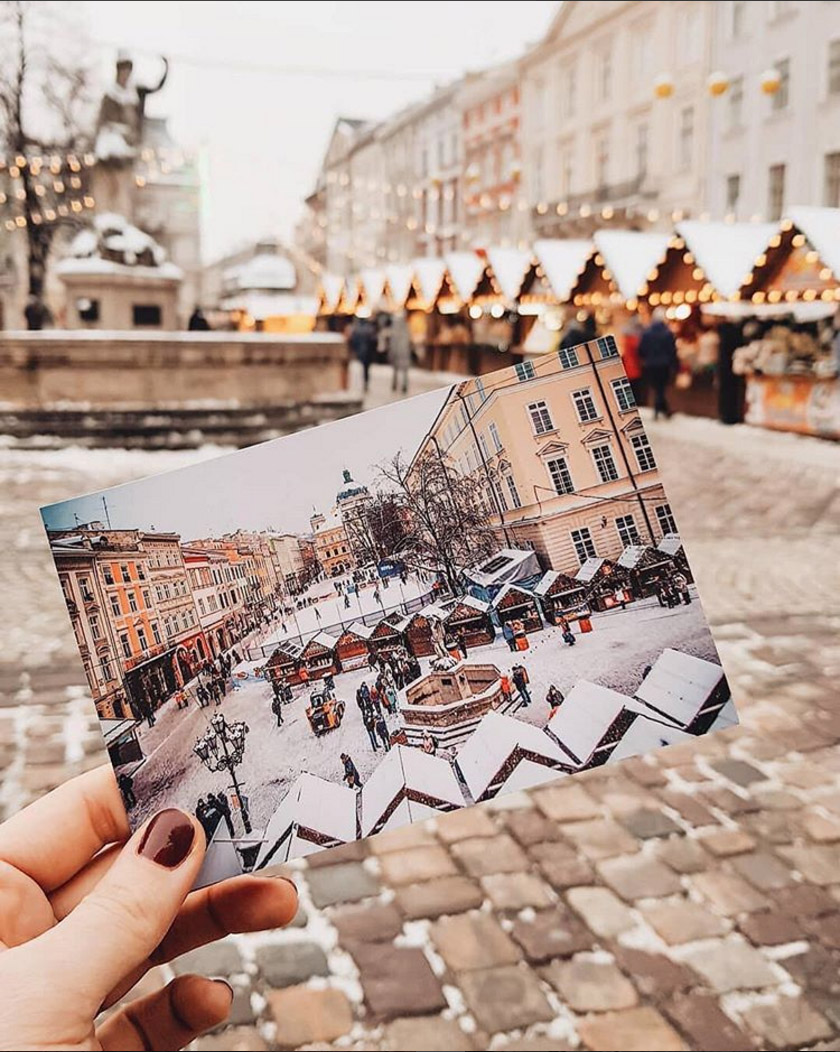 На площі Ринок різдвяний ярмарок очікує гостей. Фото з мережі instagram.com