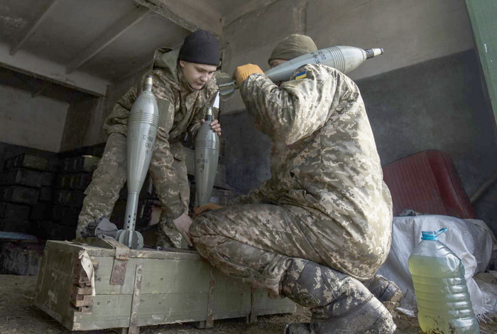 Наші воїни готові в будь-який момент відбити ворожу атаку. Фото з сайту radiosvoboda.org