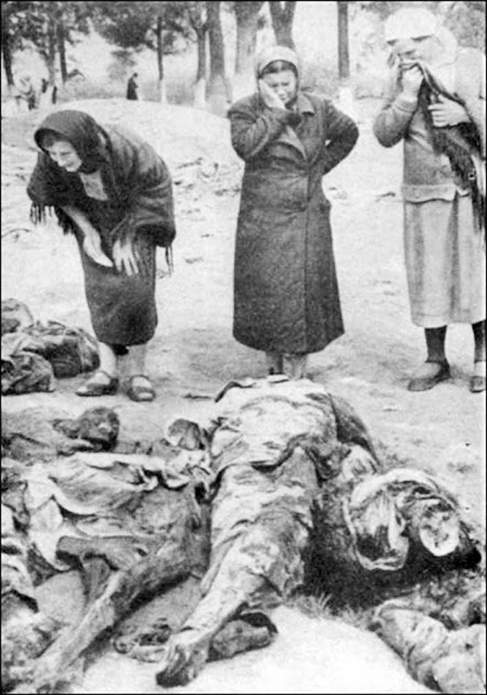 Уже третього дня після визволення Вінниці в міському парку таємно закопали майже сотню страчених жінок, які в 1943 році впізнали рідних серед жертв НКВС.  Ілюстрації надав автор 