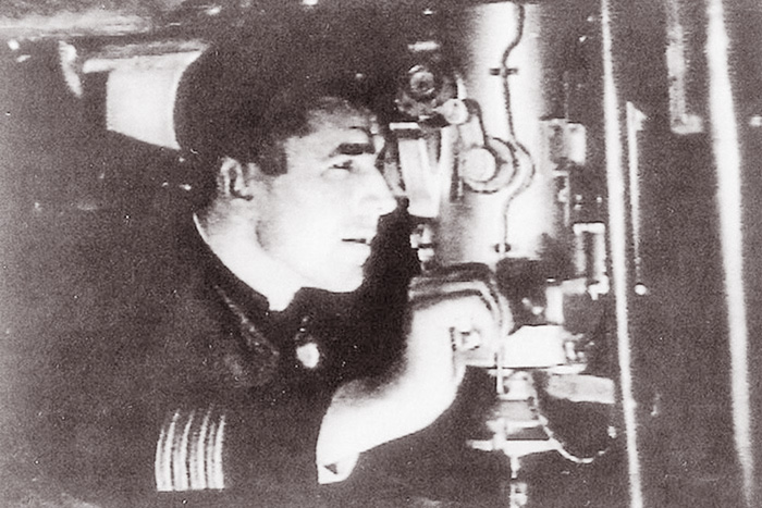 Капітана 3-го рангу Петра Грищенка майже десять разів висували на присвоєння звання Героя Радянського Союзу, якого він не отримав ні за життя, ні навіть посмертно