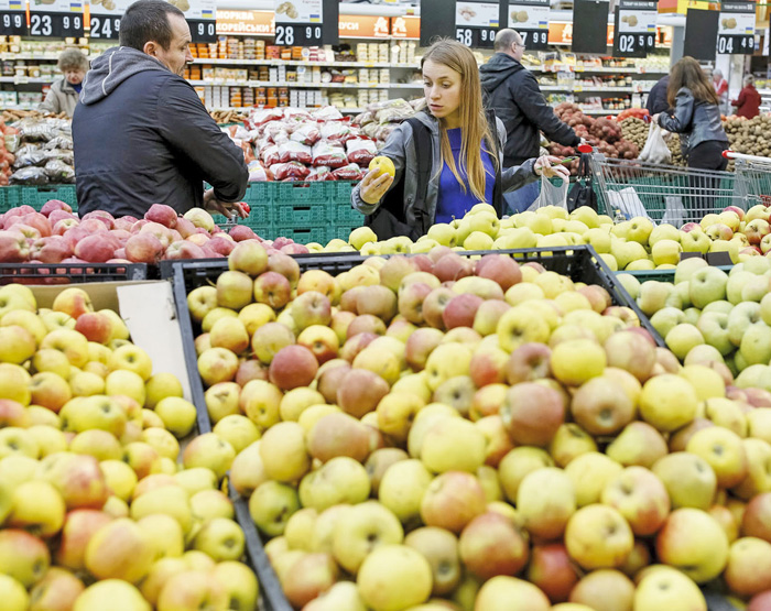 Цього літа та прийдешньої осені яблука порадують українців низькими цінами. Фото з сайту expres.ua