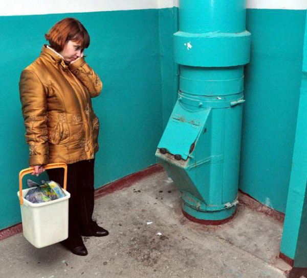Замість антисанітарії від сміттєпроводу в будинках будуть підземні системи збору відходів. Фото з сайту 24tv.ua