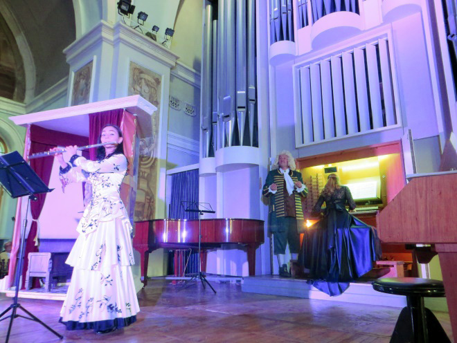В органному залі з незмінним успіхом іде вистава-концерт «Музичний код Баха». Фото з сайту domorgan.dp.ua