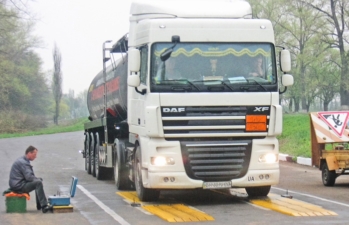Налагодженя ефективного габаритно-вагового контролю на автошляхах — один із пріоритетів Мінінфраструктури. Фото з сайту dorig.net.ua