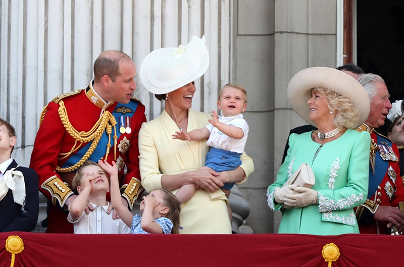 Принц Вільям і Кейт Міддлтон зі своїми дітьми. Автор: © GlobalLookPress