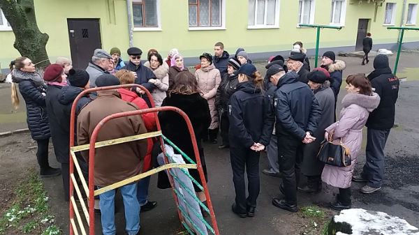 ОСББ «Замкове-1», створене в цьому будинку, — учасник пілотного проекту, а його мешканці почуваються піонерами корисної справи. Фото з сайту 7d.rv.ua