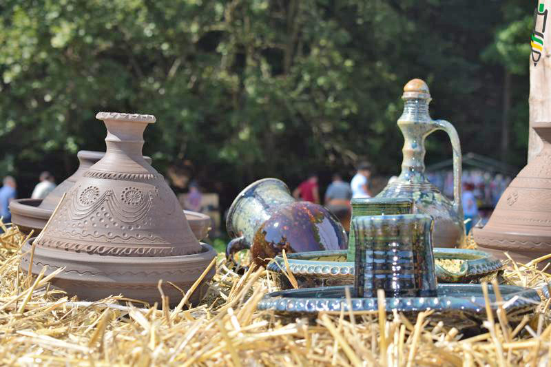 У гончарів Чигиринщини є свої традицій і особливості виробів із глини. Фото з сайту dzvin.media