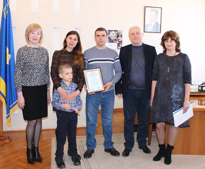 Родина Євтушенків із Сєверодонецька підписала кредитний договір у квітні. 