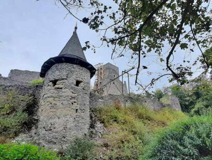 Невицький замок у давноминулі часи був вартовим міста над Ужем. Фото надане автором  