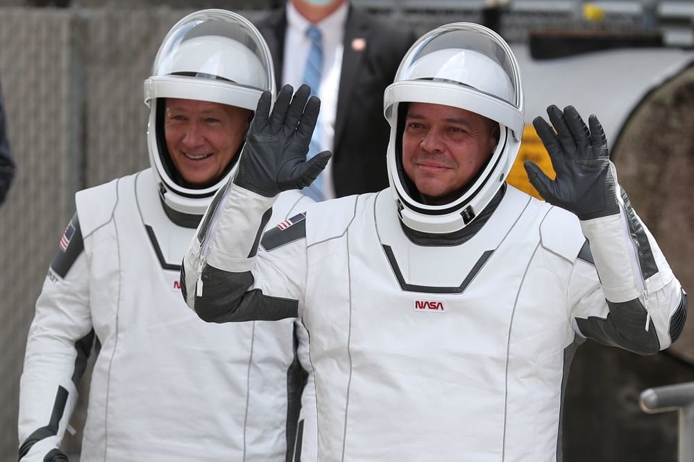 Астронавти Даглас Херлі і Роберт Бенкен. Фото: Getty Images via AFP