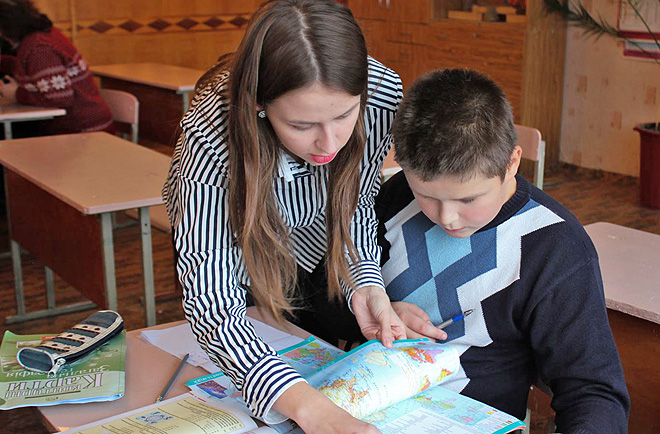 Продовжувати навчання українською мовою в Криму після окупації стає неможливим. Фото з сайту radiosvoboda.org