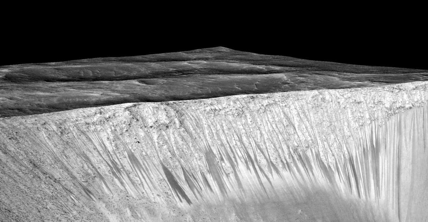 Сліди від потоків солоної води на Марсі. Credits: NASA / JPL / University of Arizona