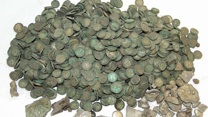 Скарб срібних монет-динаріїв XII століття. Фото з сайту visitczechia.com
