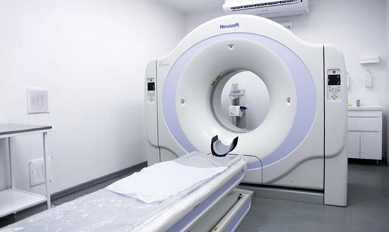 Таких комп’ютерних томографів у лікарнях Полтавщини за 2021 рік установили шість. Фото надано Полтавською ОДА