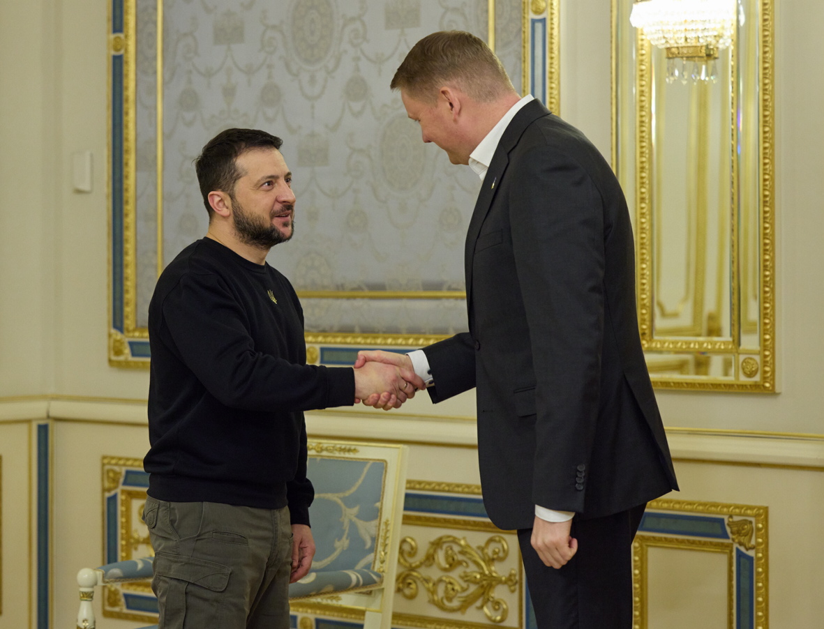 Володимир Зеленський подякував Едвардсу Смілтенсу за політичну, оборонну та фінансову допомогу від Латвії. Фото з сайту president.gov.ua