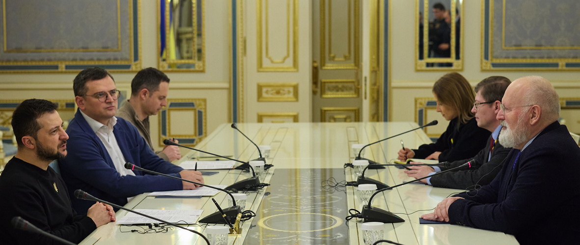 Глава держави подякував за підтримку з боку Єврокомісії та відзначив особисті зусилля Франса Тіммерманса. Фото з сайту president.gov.ua