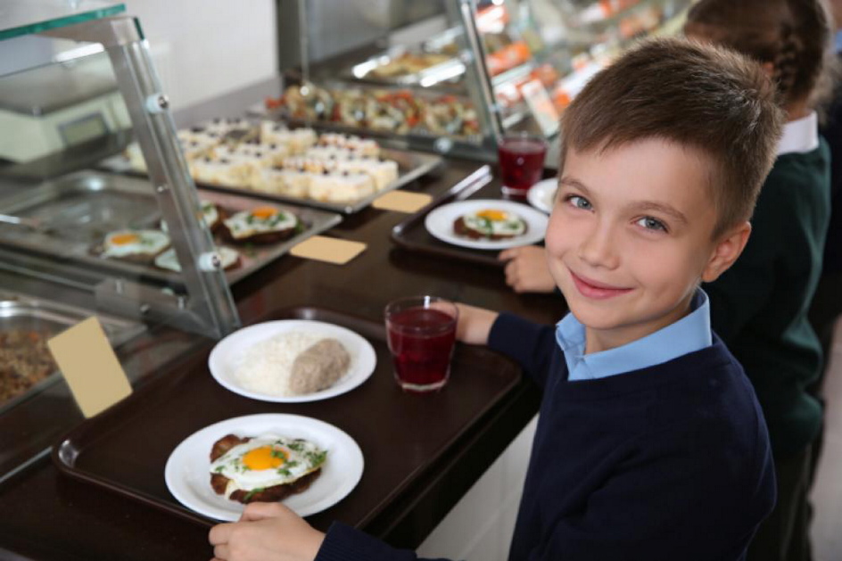 Здорова їжа сприяє кращому і здоровішому майбутньому дітей. Фото з сайтуitvmg.com