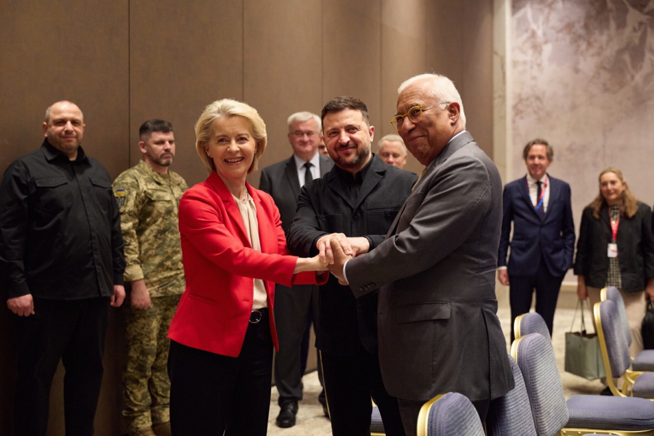 Володимир Зеленський подякував Антоніу Кошті та Урсулі фон дер Ляєн за розблокування фінансової підтримки України на 90 млрд євро. Фото з сайту president.gov.ua