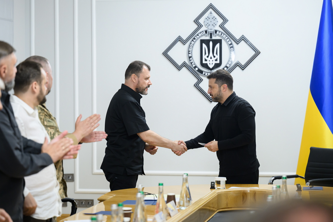 Президент наголосив, що Ігор Клименко зокрема координуватиме роботу щодо захисту країни під час викликів узимку. Фото з сайту president.gov.ua