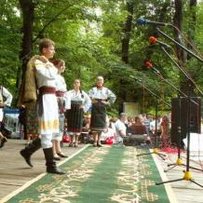 Жителі сіл Дніпропетровщини відвідують безкоштовні вистави та концерти