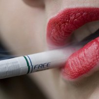 За продаж сигарет підліткам анулюють ліцензію