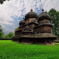 Бойківській дерев'яній церкві вік не завада