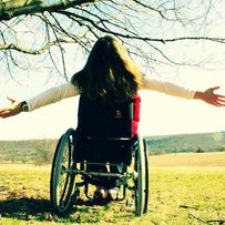 Як допомогти інвалідам у зоні бойових дій?